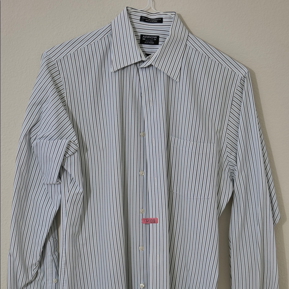 ARROW MENS FITTED DRESS SHIRT -15 1/2 -32/33 -Medium